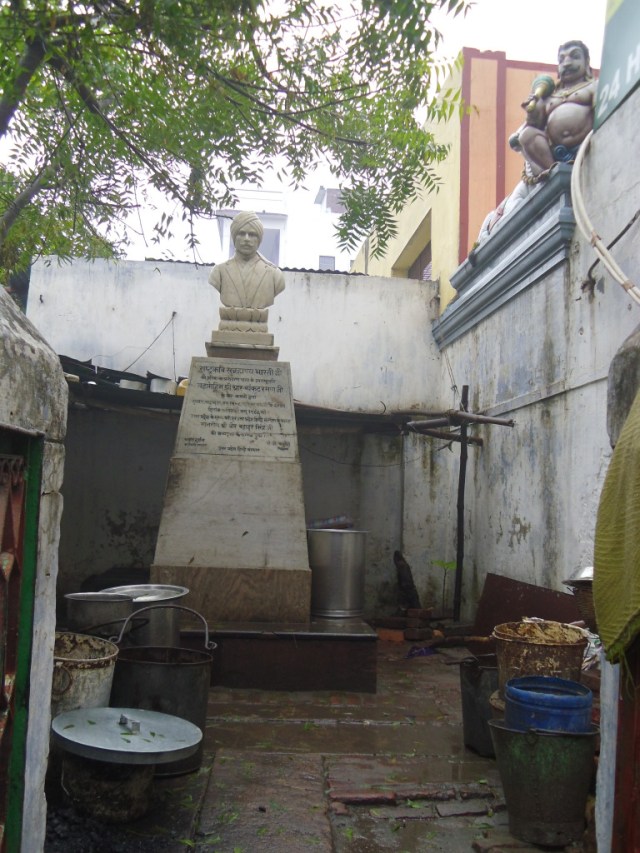 kasi-bharathi silaiyin nilai-3