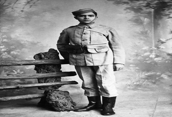 1906 - nehru at harrow school, england