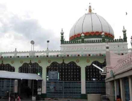 The_holy_Gumbaz_of_Hazrath_