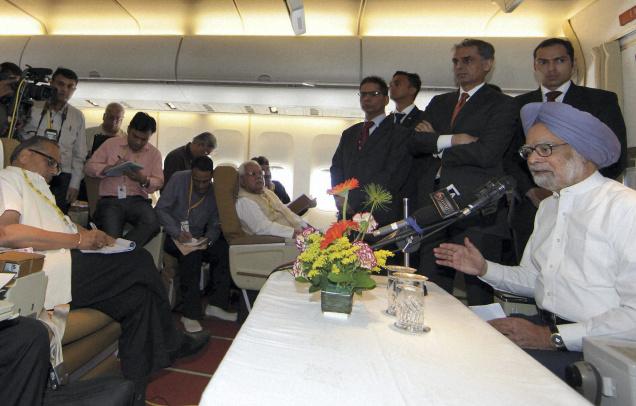 pm meeting media while on travel