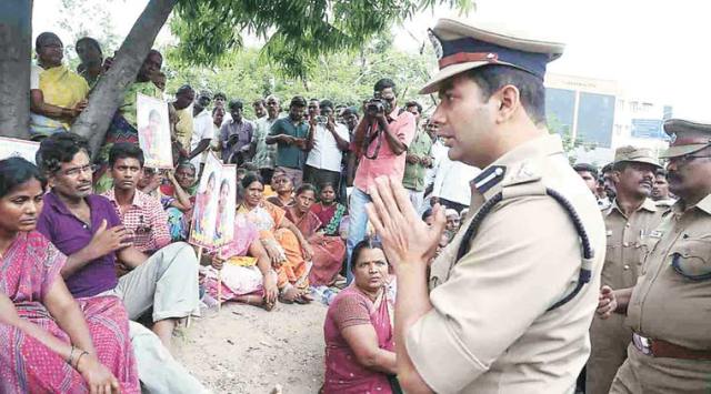 salem-woman-facebook problem