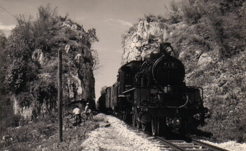 railway at chong kai