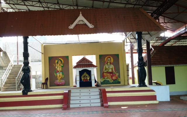 சங்கரர் பிறந்த இடத்தில் அமைந்துள்ள கிருஷ்ணர் கோவில்