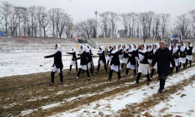 ஸ்ரீநகர் - குடியரசு தின அணிவகுப்பு - ரிஹர்சல்...